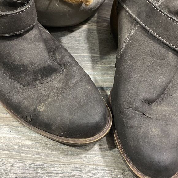 Candies Distressed Boots - Picture 7 of 7